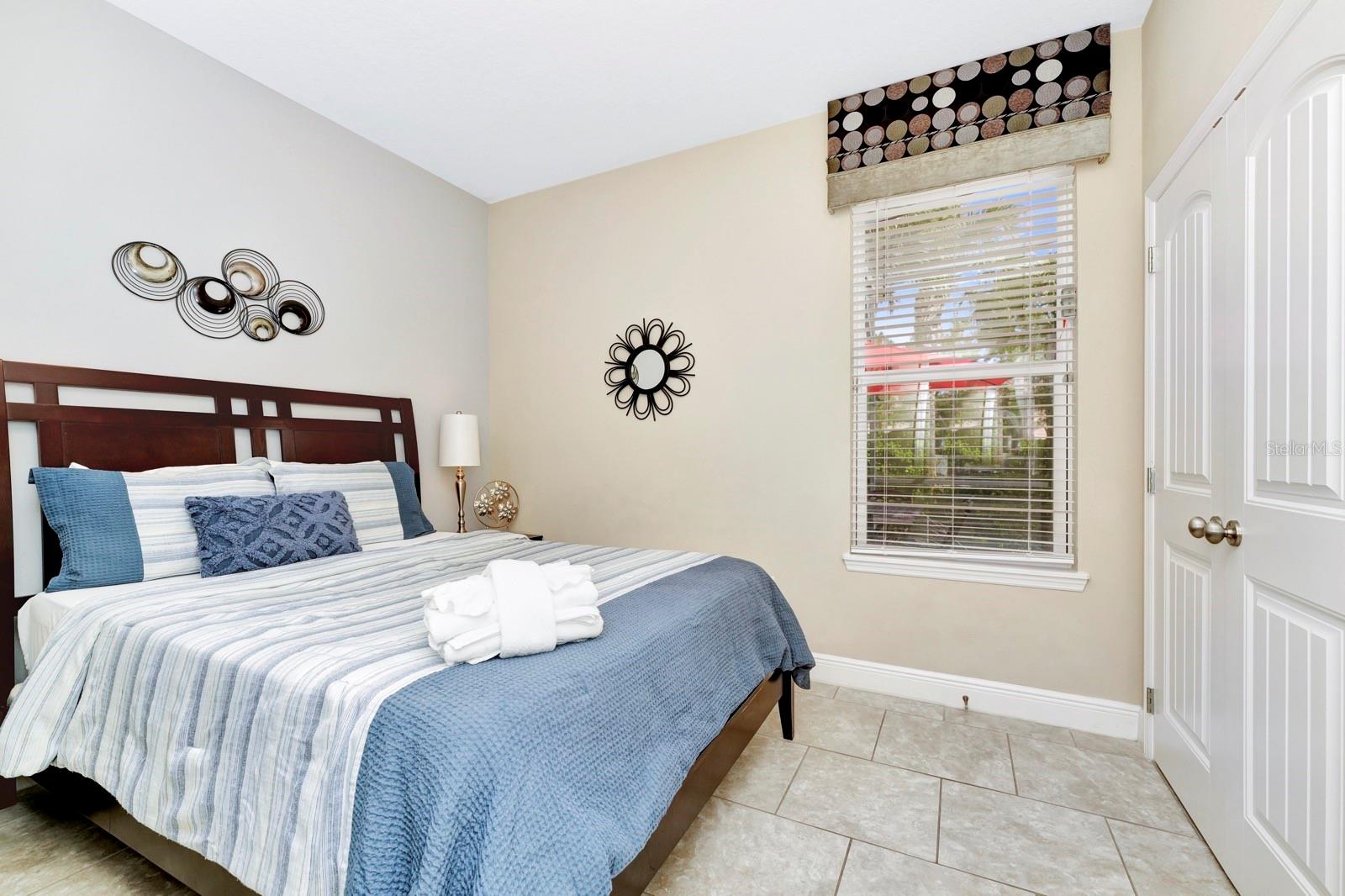 Image 16 of 56 For 4416 Acorn Court