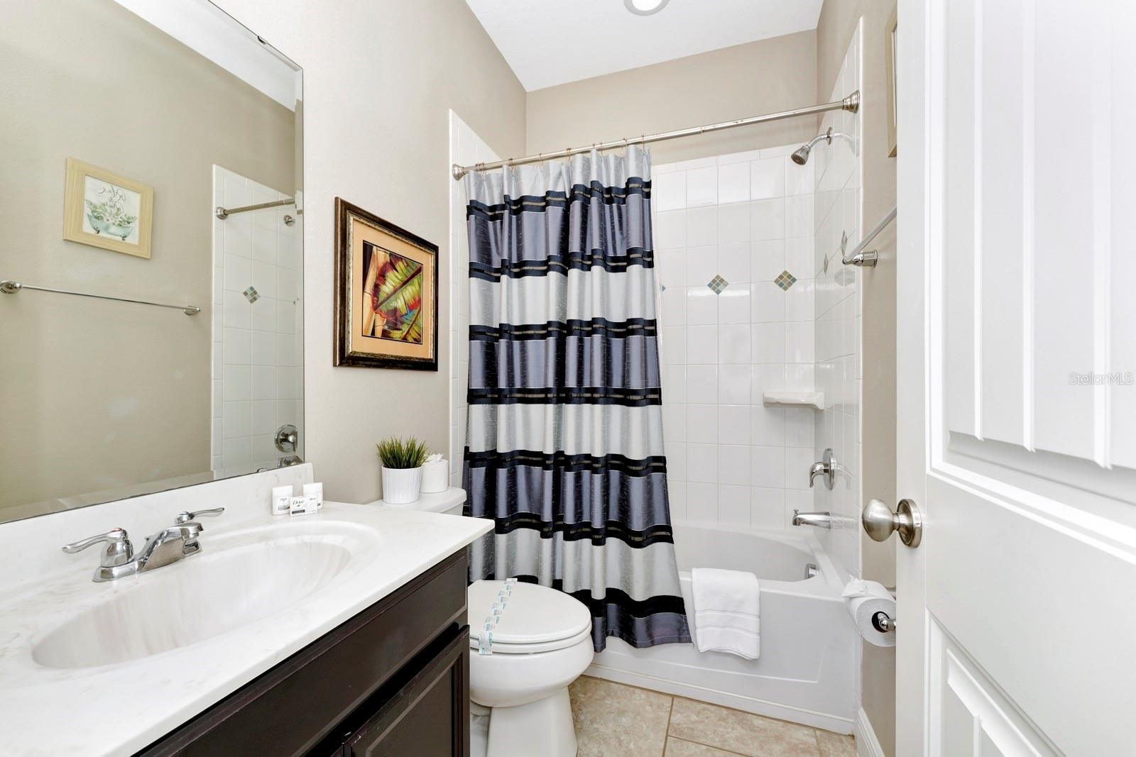 Image 17 of 56 For 4416 Acorn Court