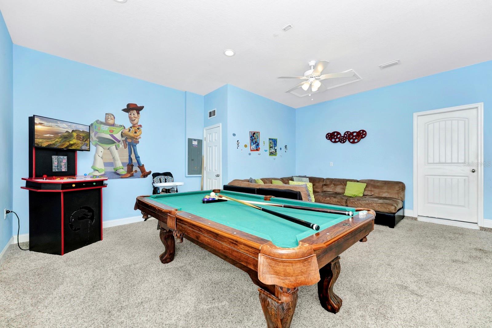 Image 21 of 56 For 4416 Acorn Court