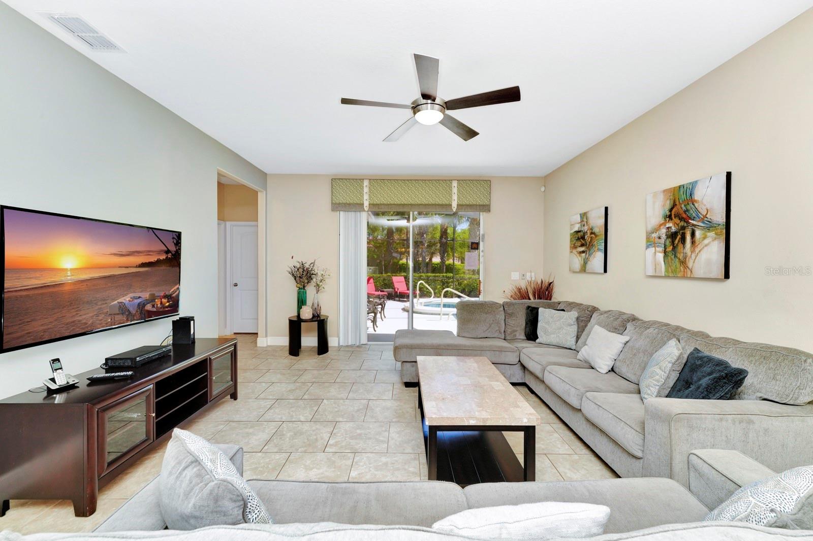 Image 5 of 56 For 4416 Acorn Court