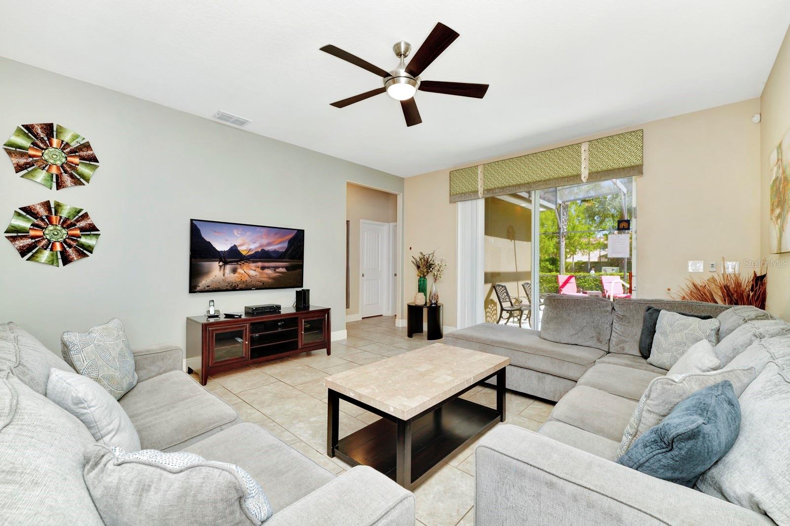 Image 6 of 56 For 4416 Acorn Court