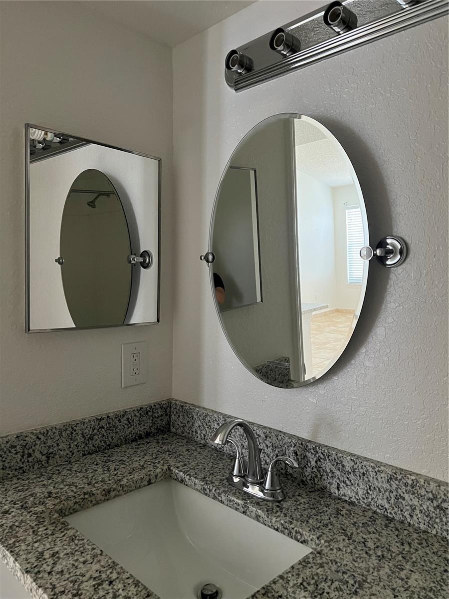 Image 16 of 19 For 2209 Antigua Place 831
