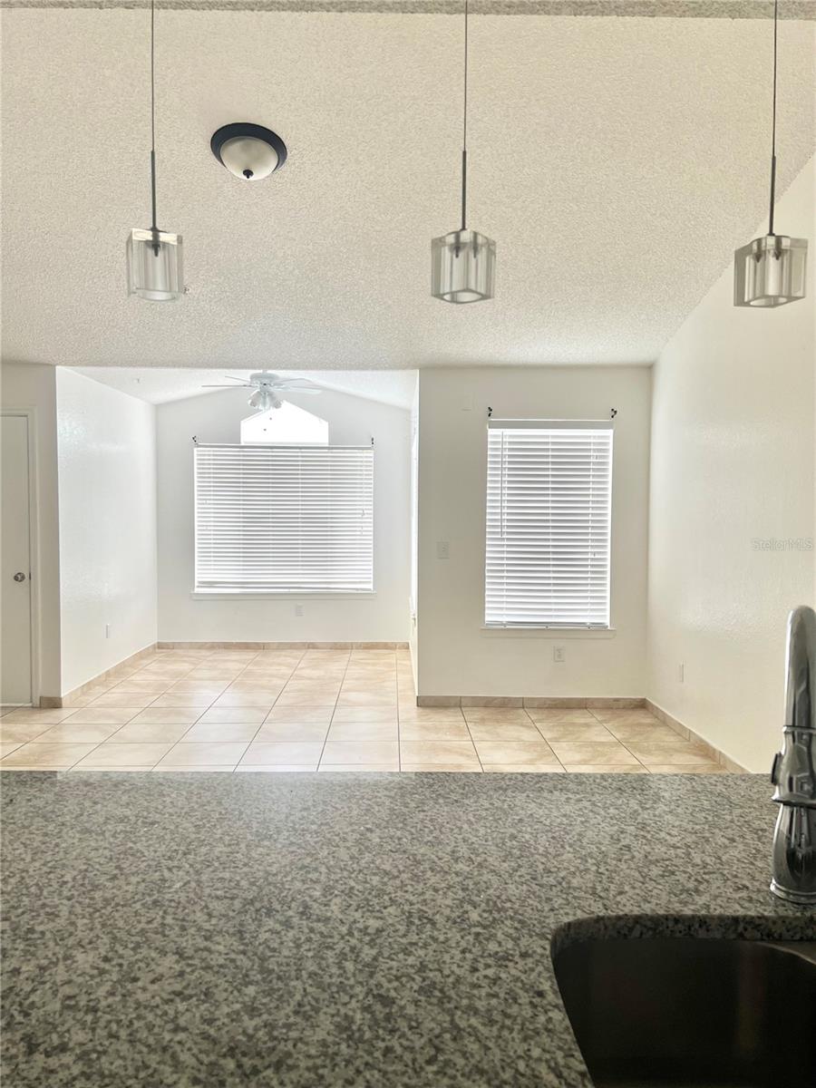 Image 7 of 19 For 2209 Antigua Place 831