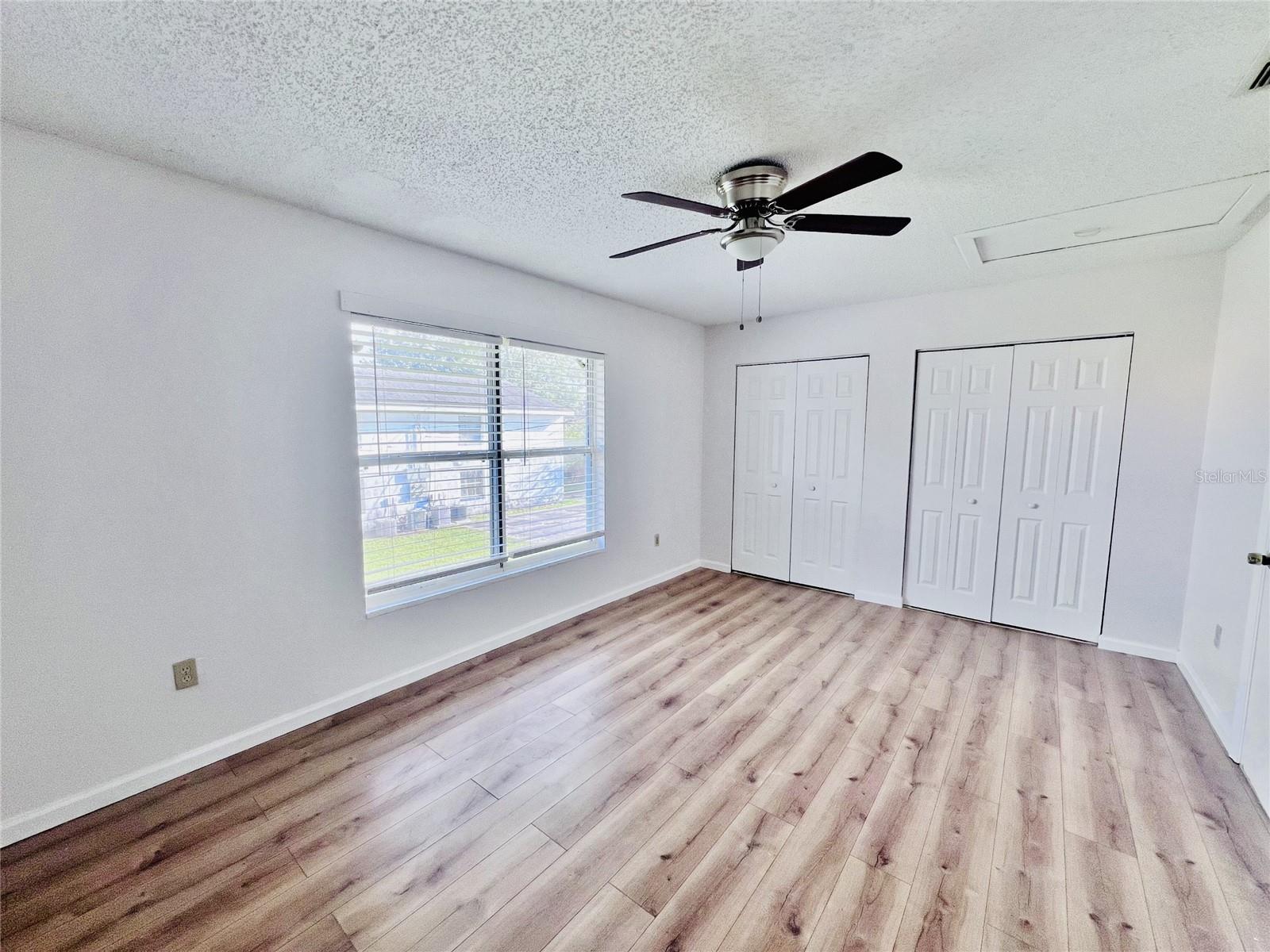 Image 5 of 9 For 1802 Barton Drive 3
