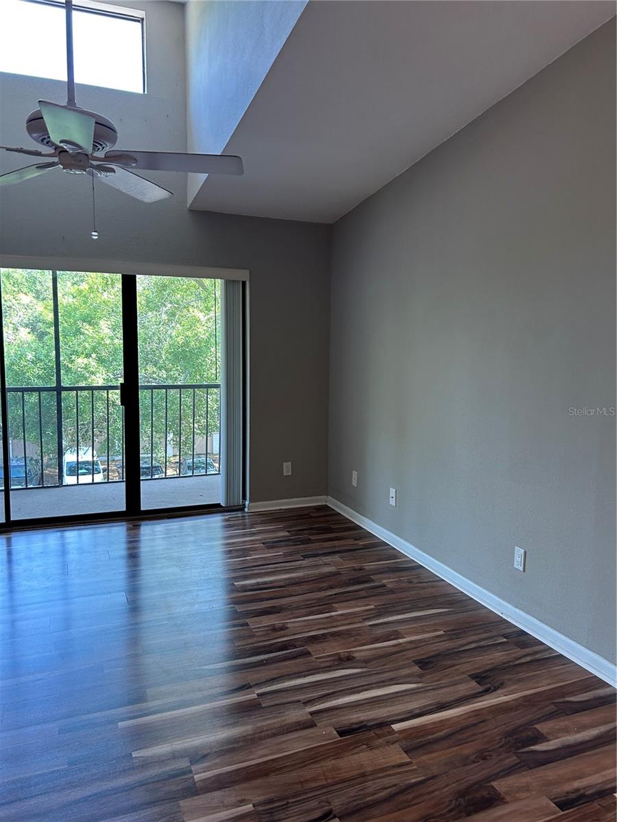 Image 17 of 29 For 8217 Sun Spring Circle C