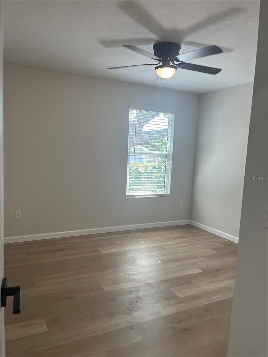 Image 8 of 14 For 27 Neptune Road