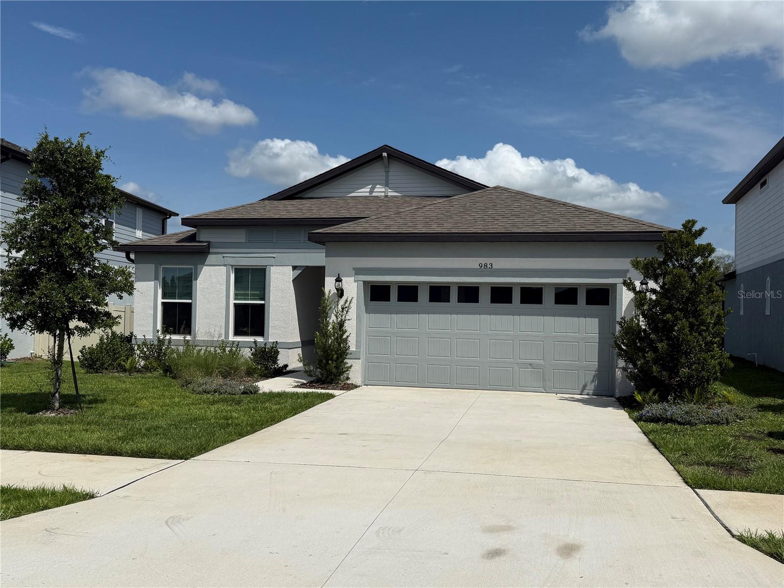 Listing Details for 983 Silverlake Boulevard, LAKE ALFRED, FL 33850
