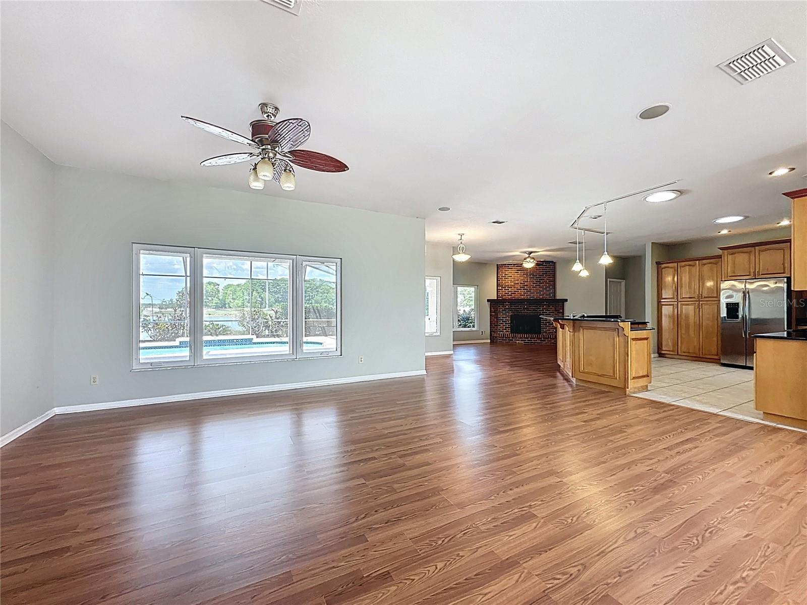 Image 10 of 48 For 2150 Emperor Dr.