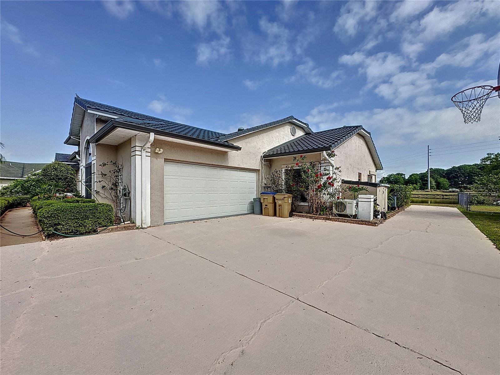 Image 3 of 48 For 2150 Emperor Dr.