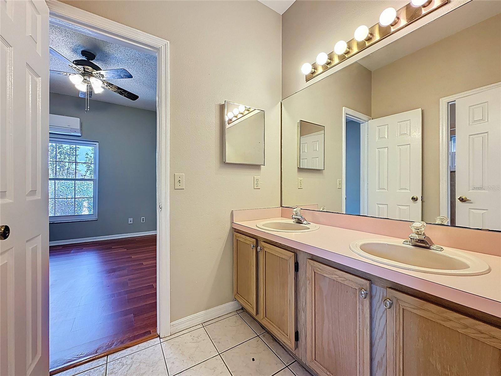 Image 31 of 48 For 2150 Emperor Dr.