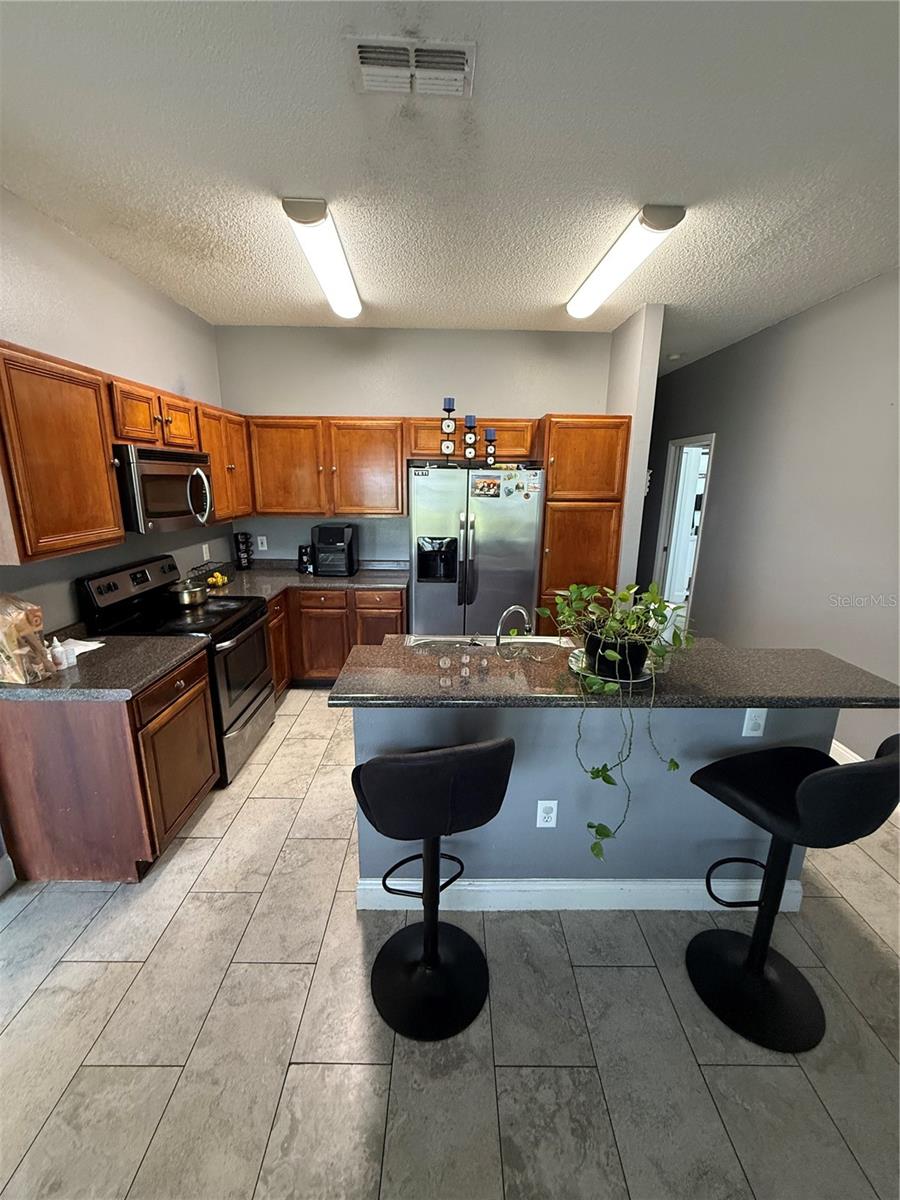 Image 11 of 39 For 1029 Dampierre Court