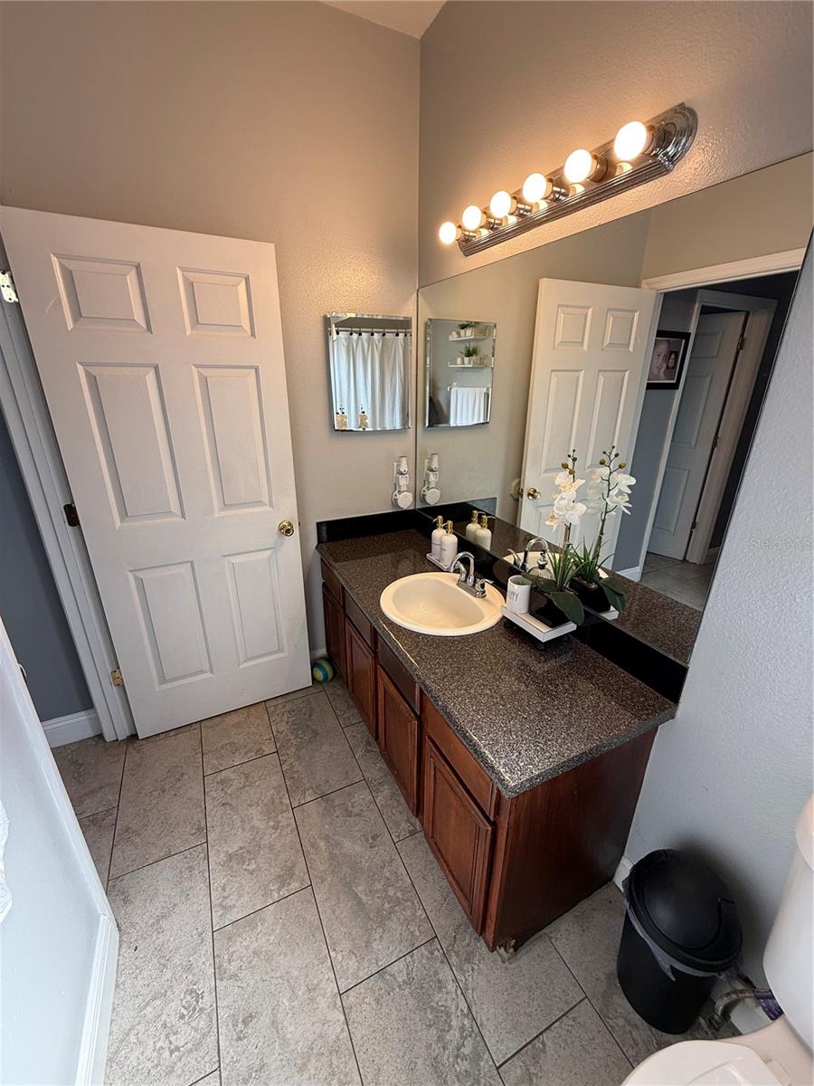 Image 33 of 39 For 1029 Dampierre Court
