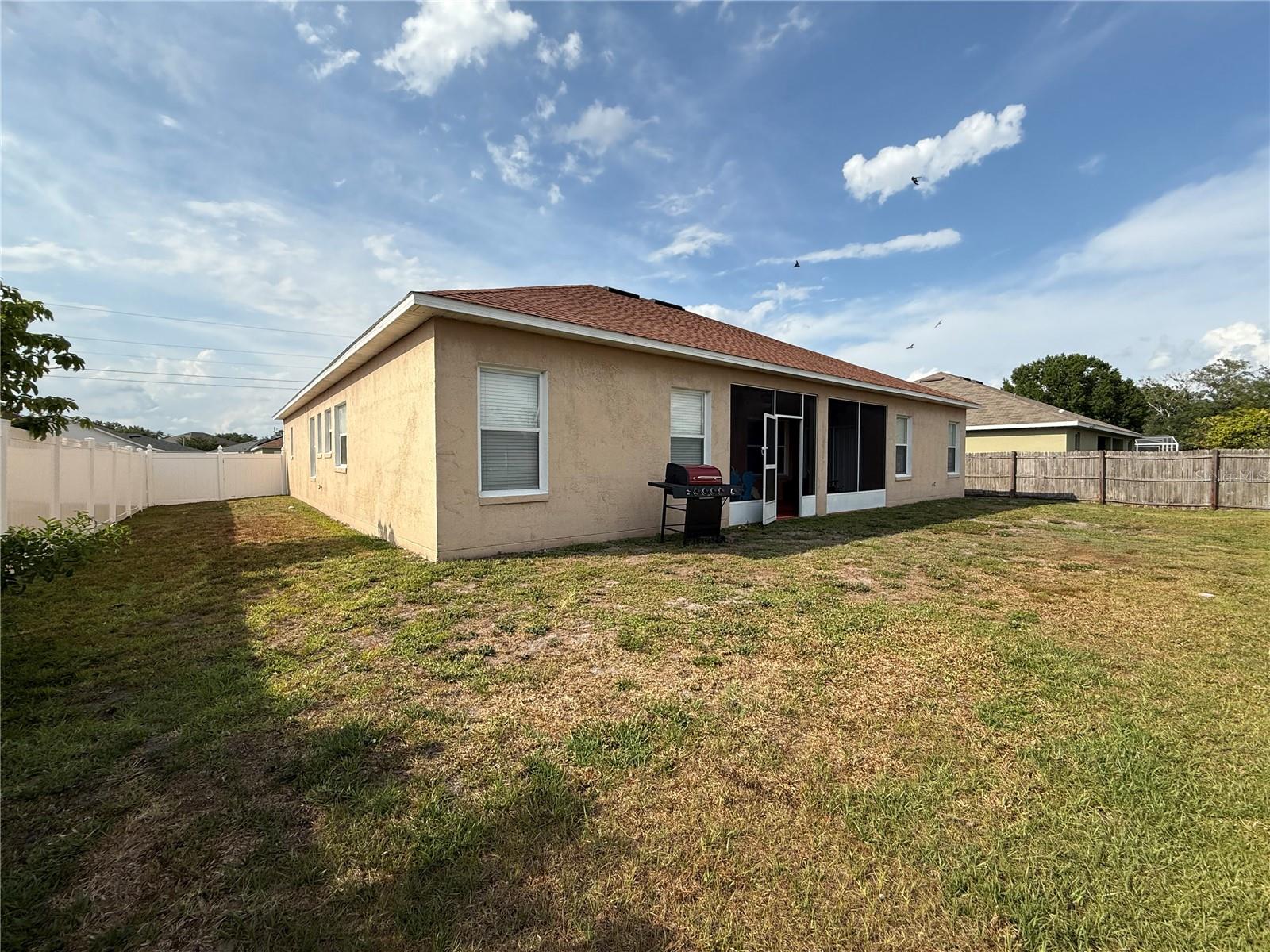 Image 4 of 39 For 1029 Dampierre Court