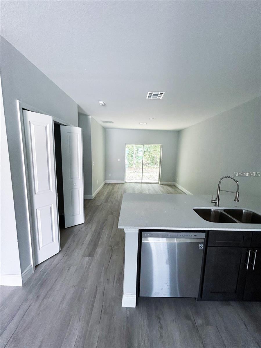 Image 3 of 7 For 1030 10th Street 1032