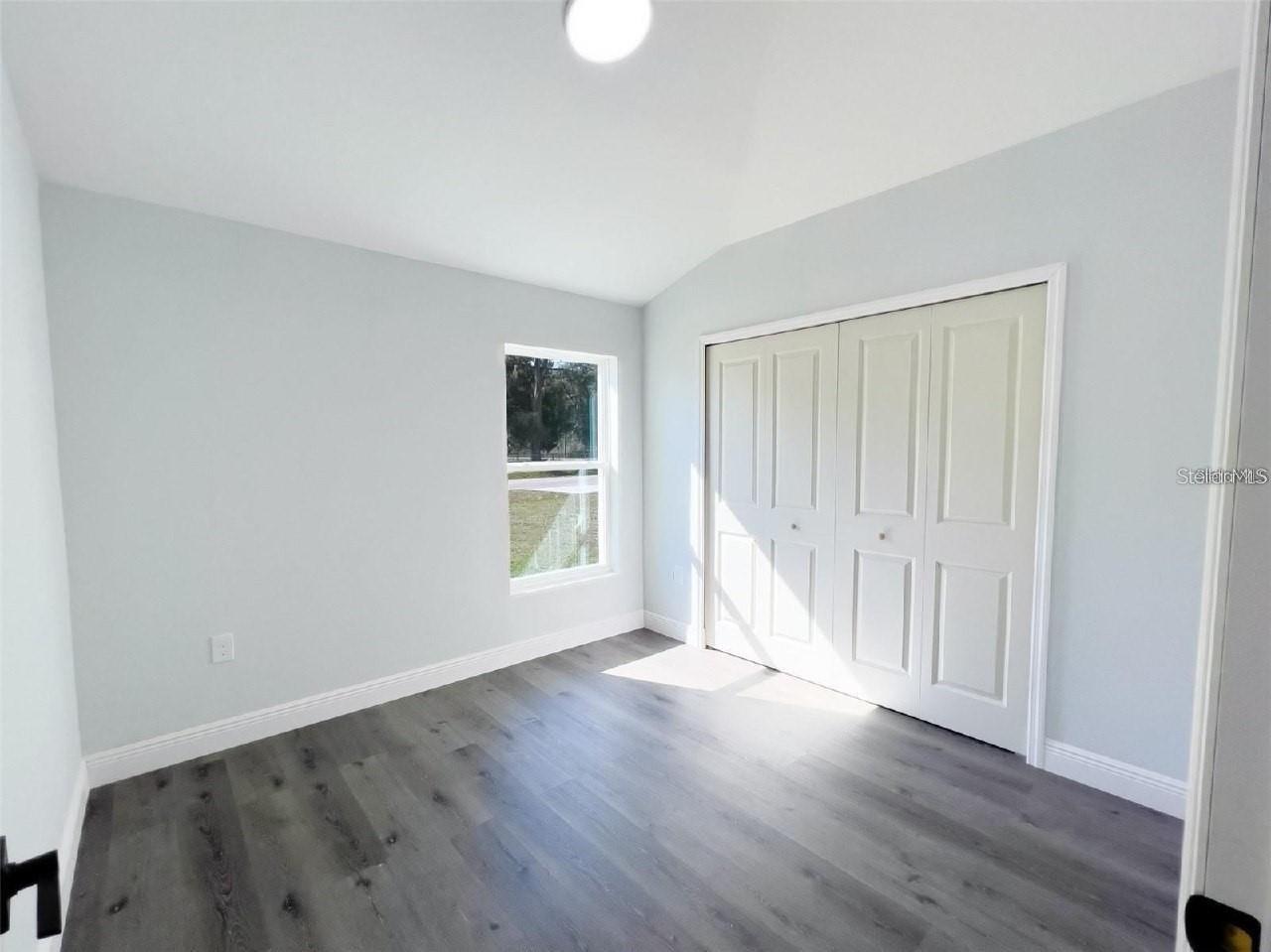 Image 6 of 7 For 1030 10th Street 1032