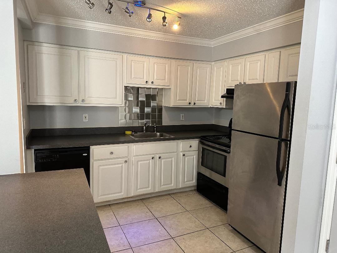 Image 14 of 73 For 492 Banyon Tree Circle Unit 204