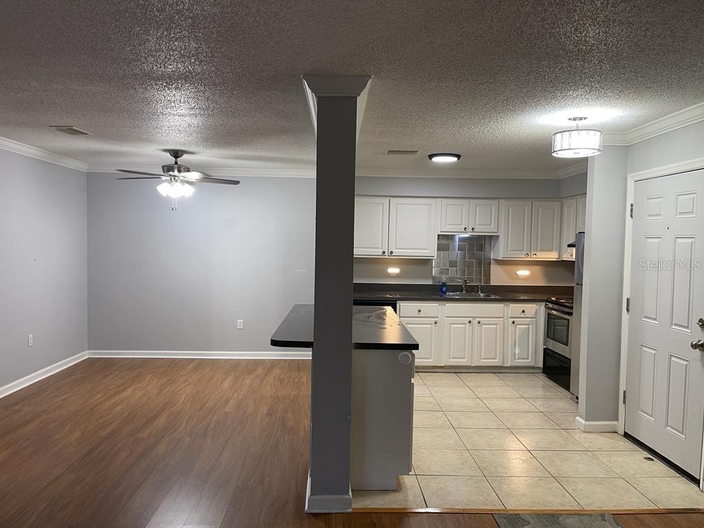 Image 17 of 73 For 492 Banyon Tree Circle Unit 204