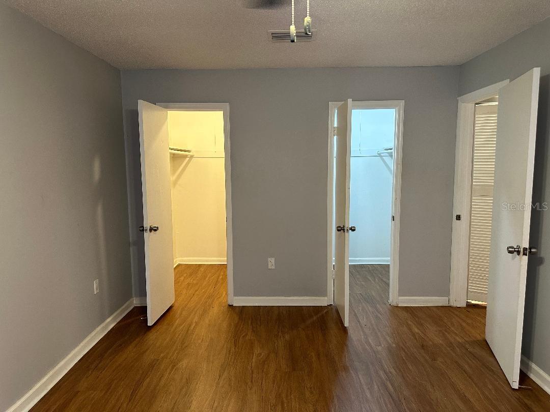 Image 33 of 73 For 492 Banyon Tree Circle Unit 204