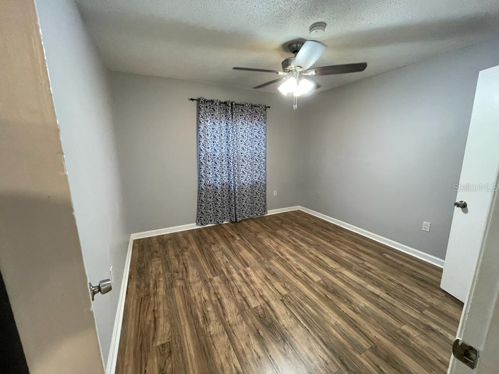 Image 34 of 73 For 492 Banyon Tree Circle Unit 204