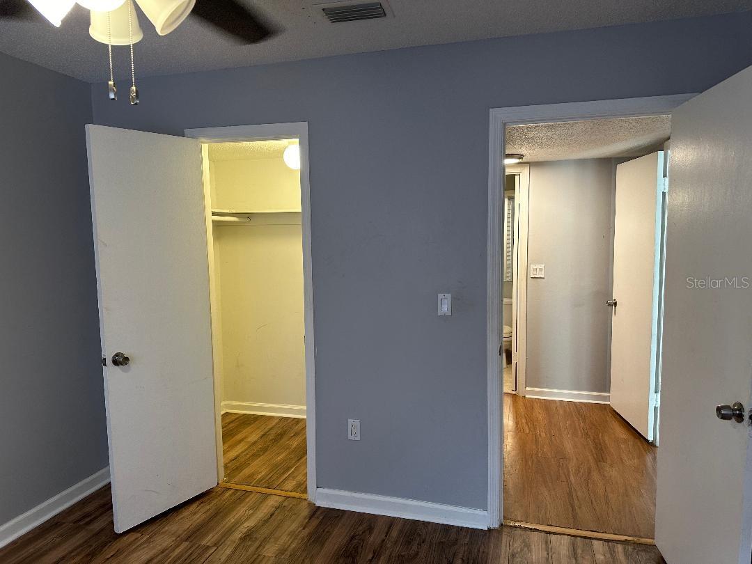 Image 35 of 73 For 492 Banyon Tree Circle Unit 204