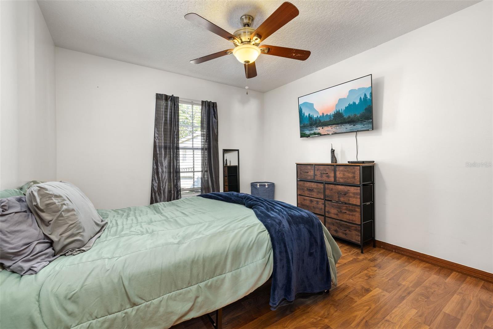 Image 14 of 21 For 1543 Reade Circle