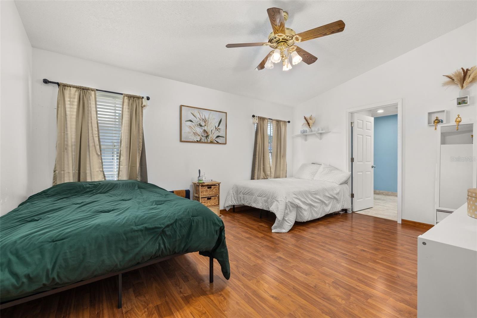 Image 3 of 21 For 1543 Reade Circle