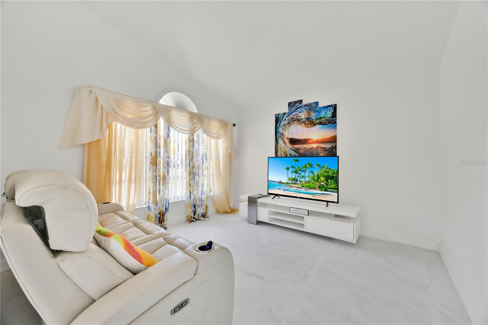 Image 14 of 27 For 2642 Gold Dust Cir.