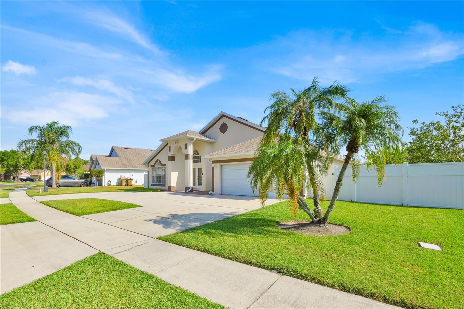 Image 2 of 27 For 2642 Gold Dust Cir.
