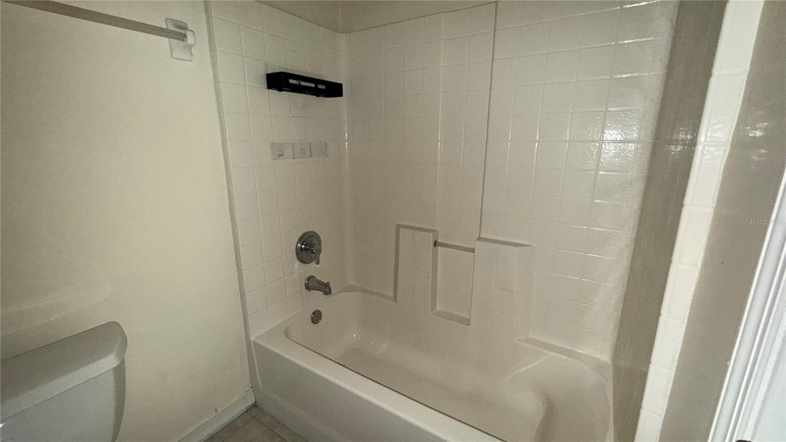 Image 37 of 63 For 979 Hacienda Circle