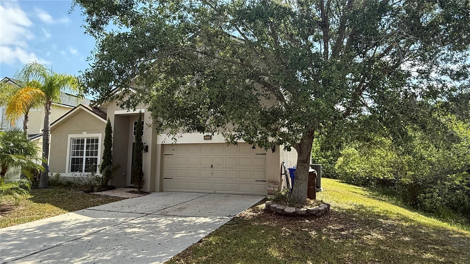 Image 4 of 63 For 979 Hacienda Circle
