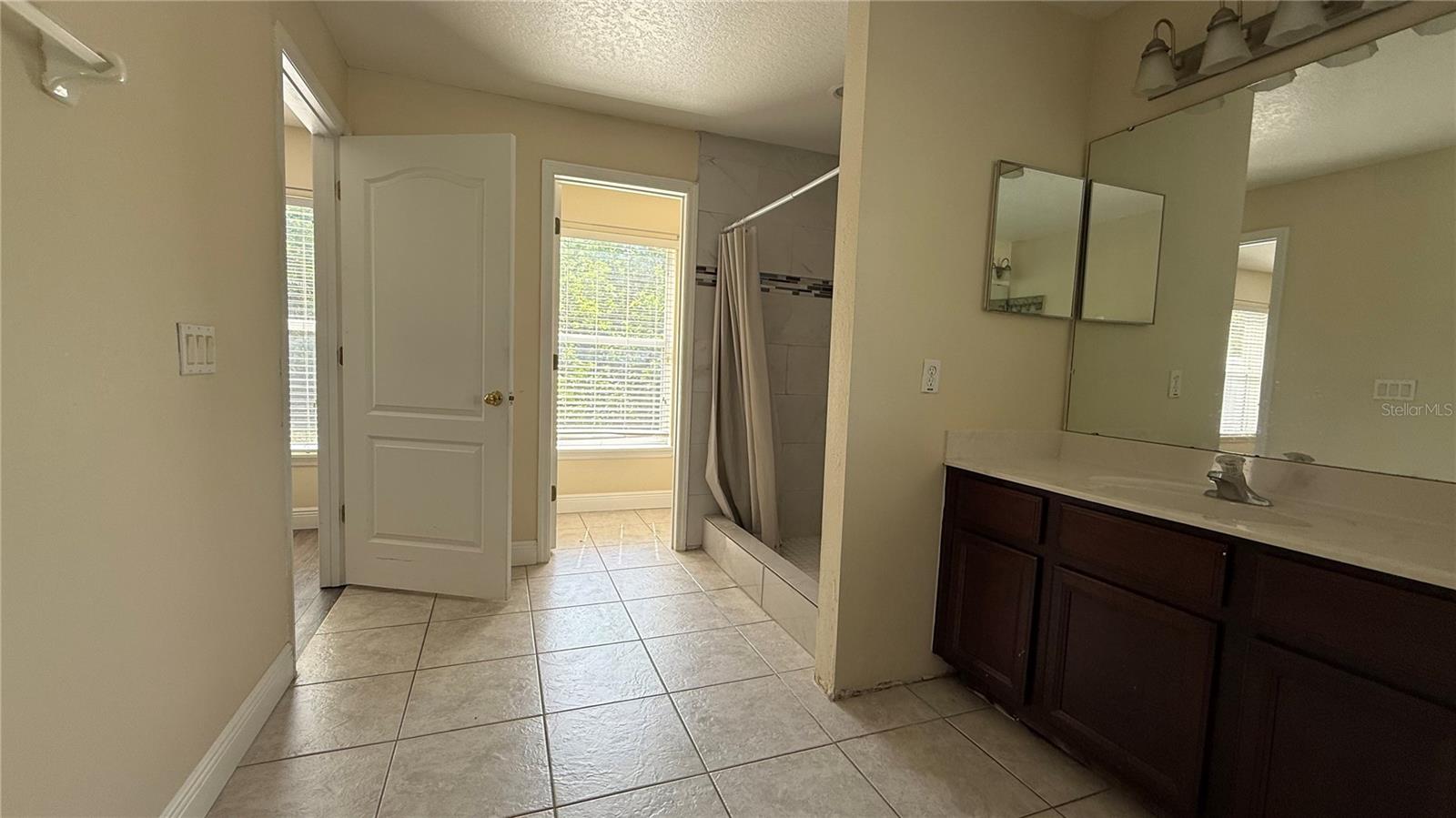 Image 60 of 63 For 979 Hacienda Circle