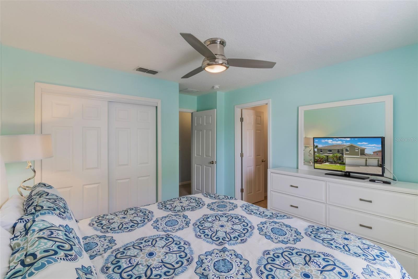 Image 21 of 67 For 8571 La Isla Drive
