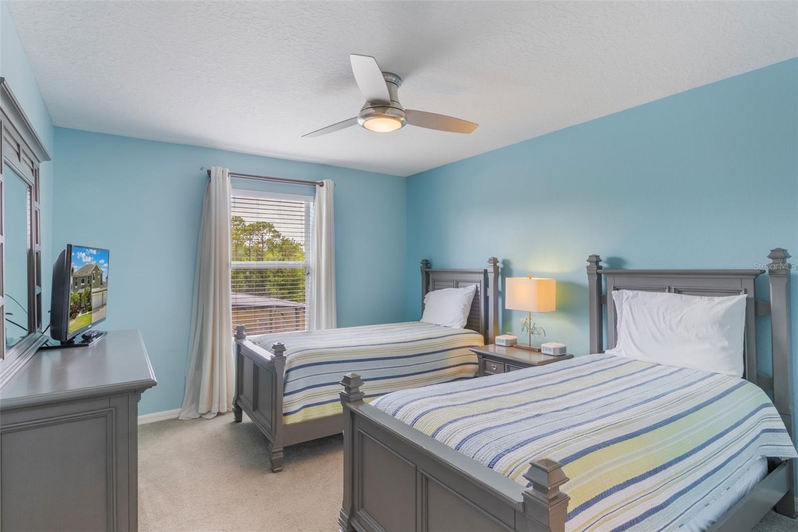 Image 22 of 67 For 8571 La Isla Drive