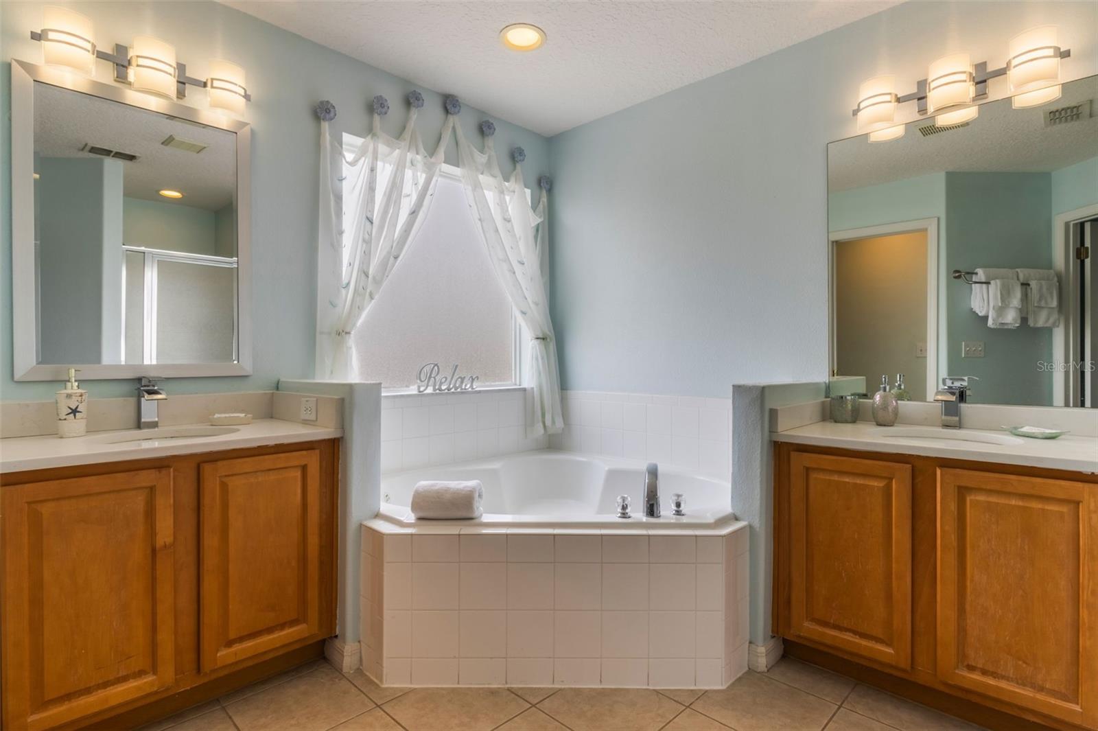 Image 35 of 67 For 8571 La Isla Drive