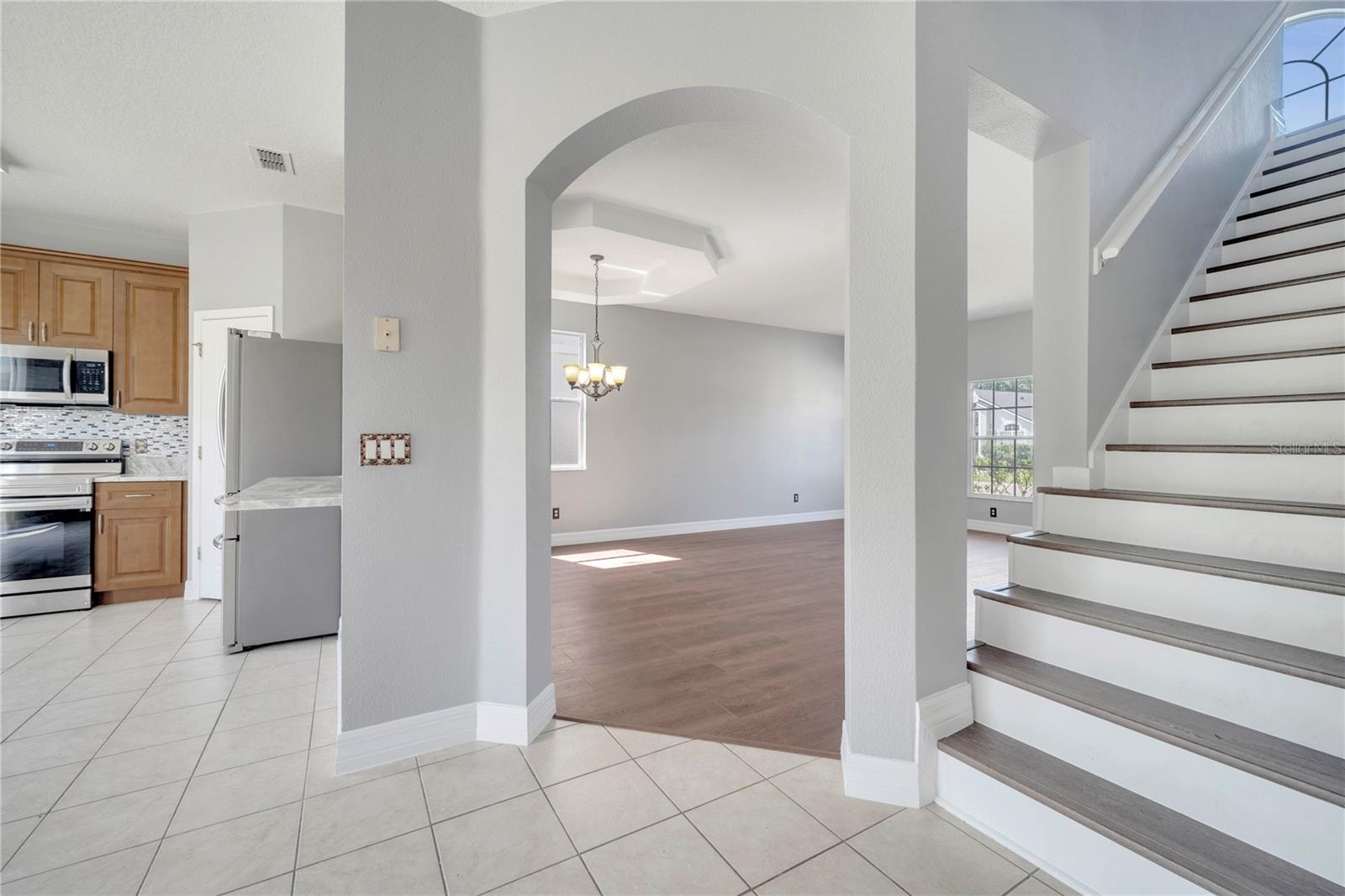 Image 16 of 64 For 5768 Los Palma Vista Drive