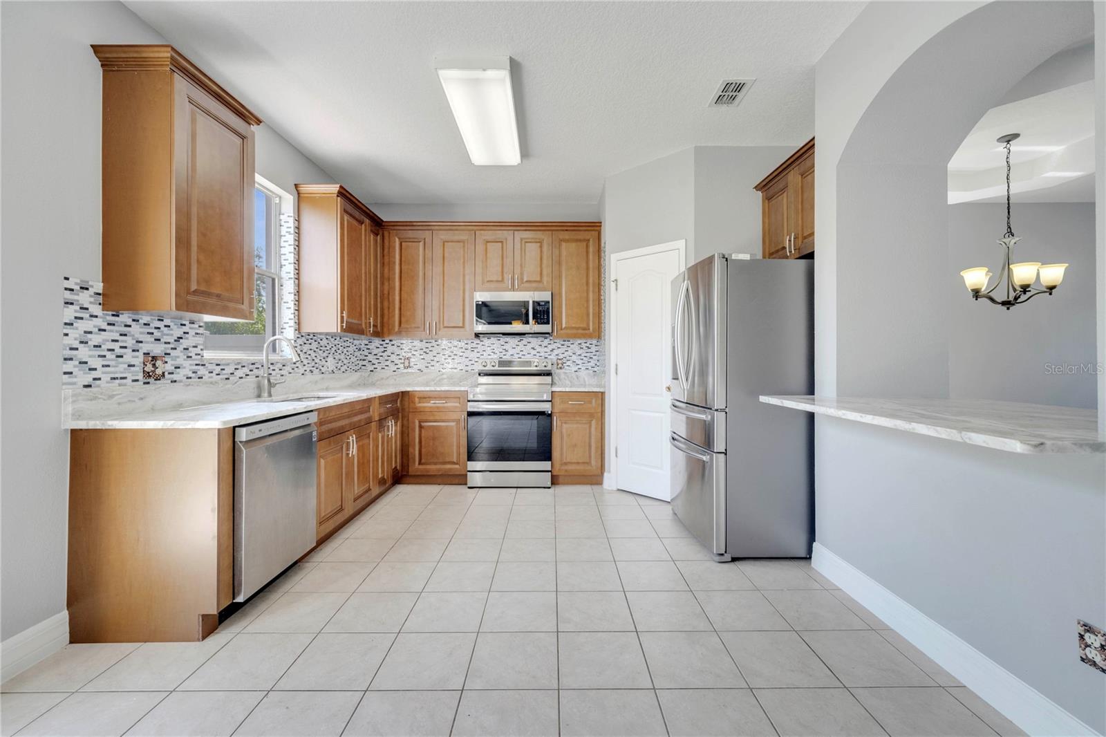 Image 17 of 64 For 5768 Los Palma Vista Drive