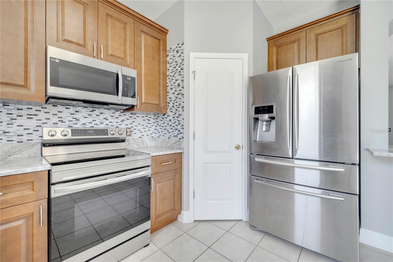 Image 20 of 64 For 5768 Los Palma Vista Drive