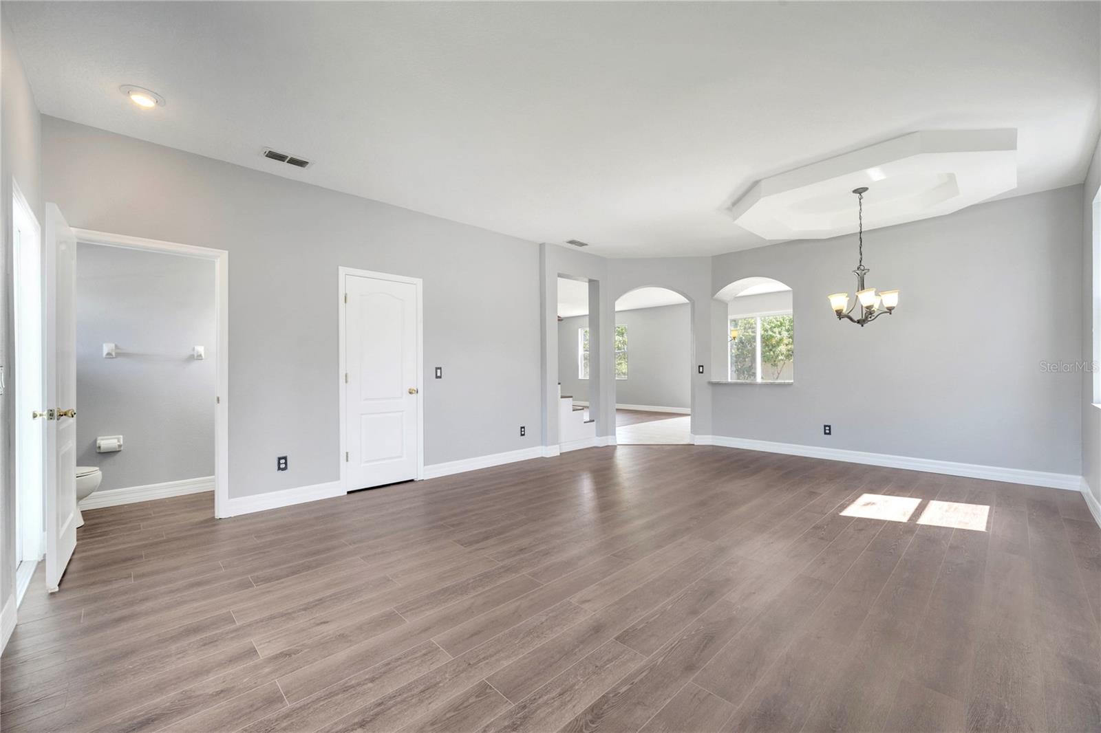 Image 8 of 64 For 5768 Los Palma Vista Drive