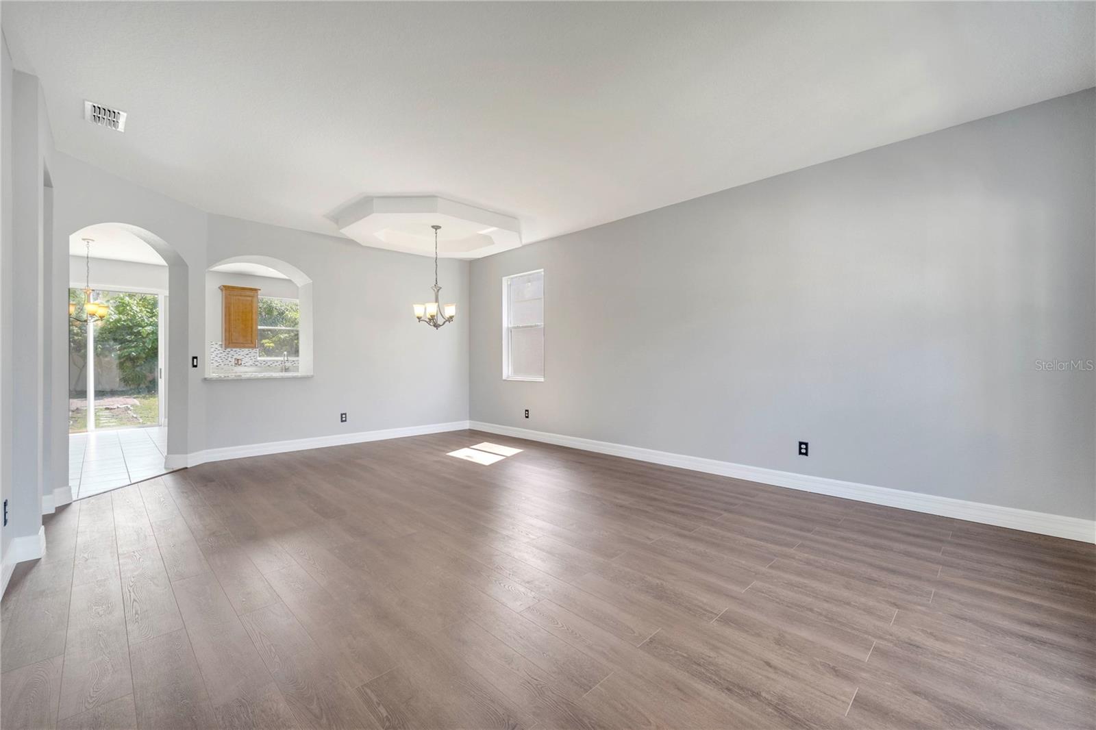 Image 9 of 64 For 5768 Los Palma Vista Drive