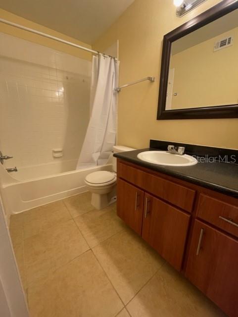 Image 18 of 27 For 429 Fountainhead Circle 223
