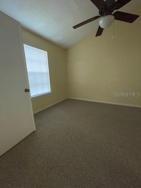 Image 20 of 27 For 429 Fountainhead Circle 223