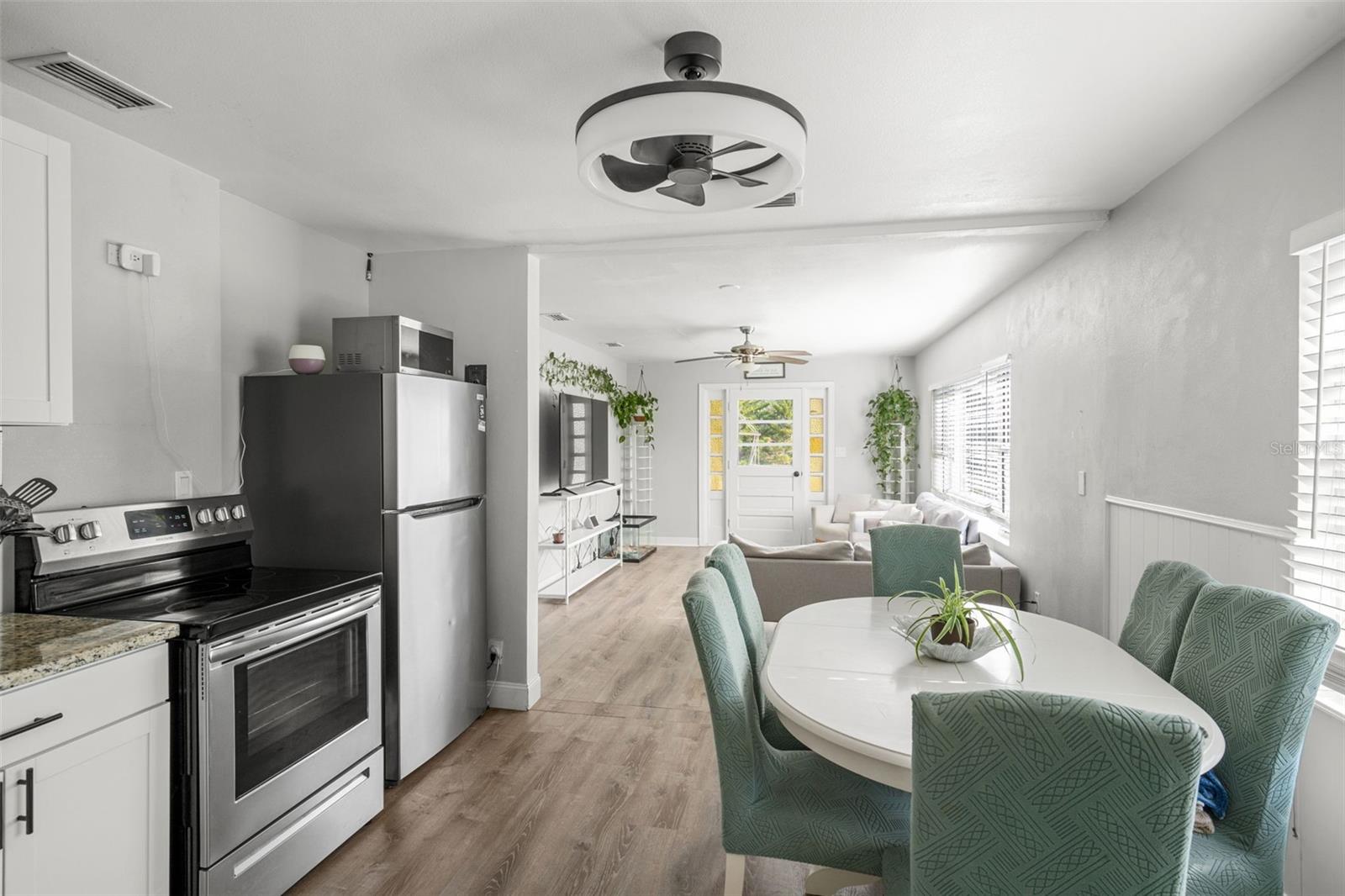 Image 11 of 47 For 1024 Cohassett Avenue
