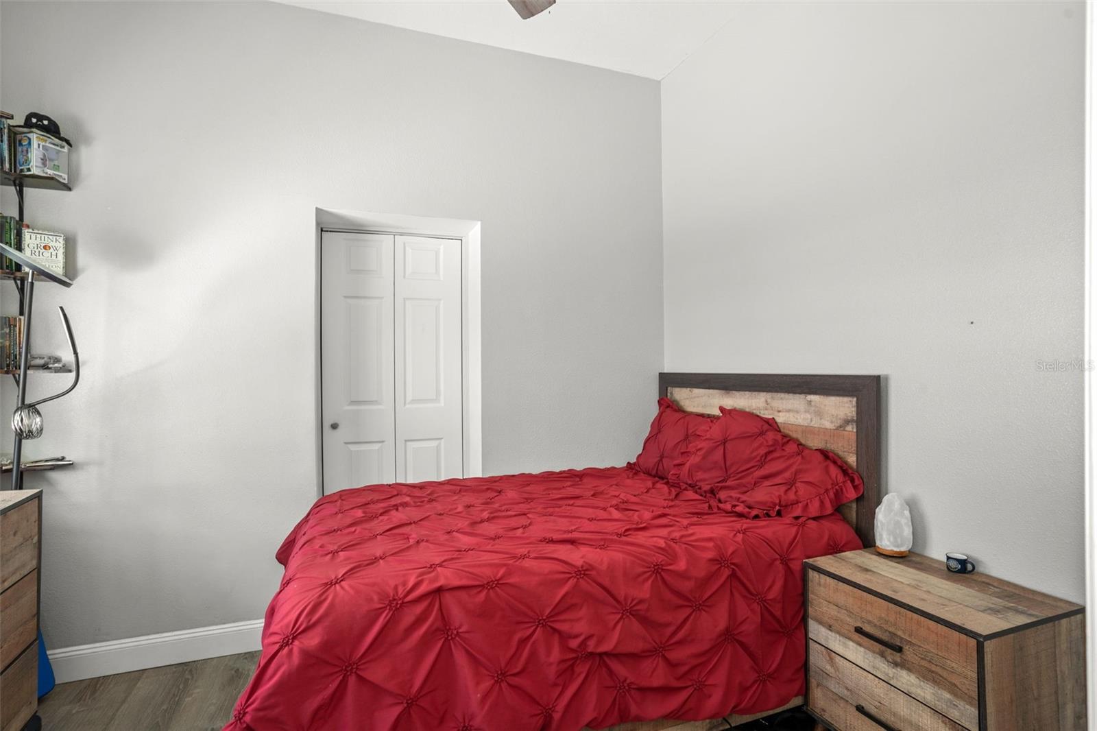 Image 20 of 47 For 1024 Cohassett Avenue