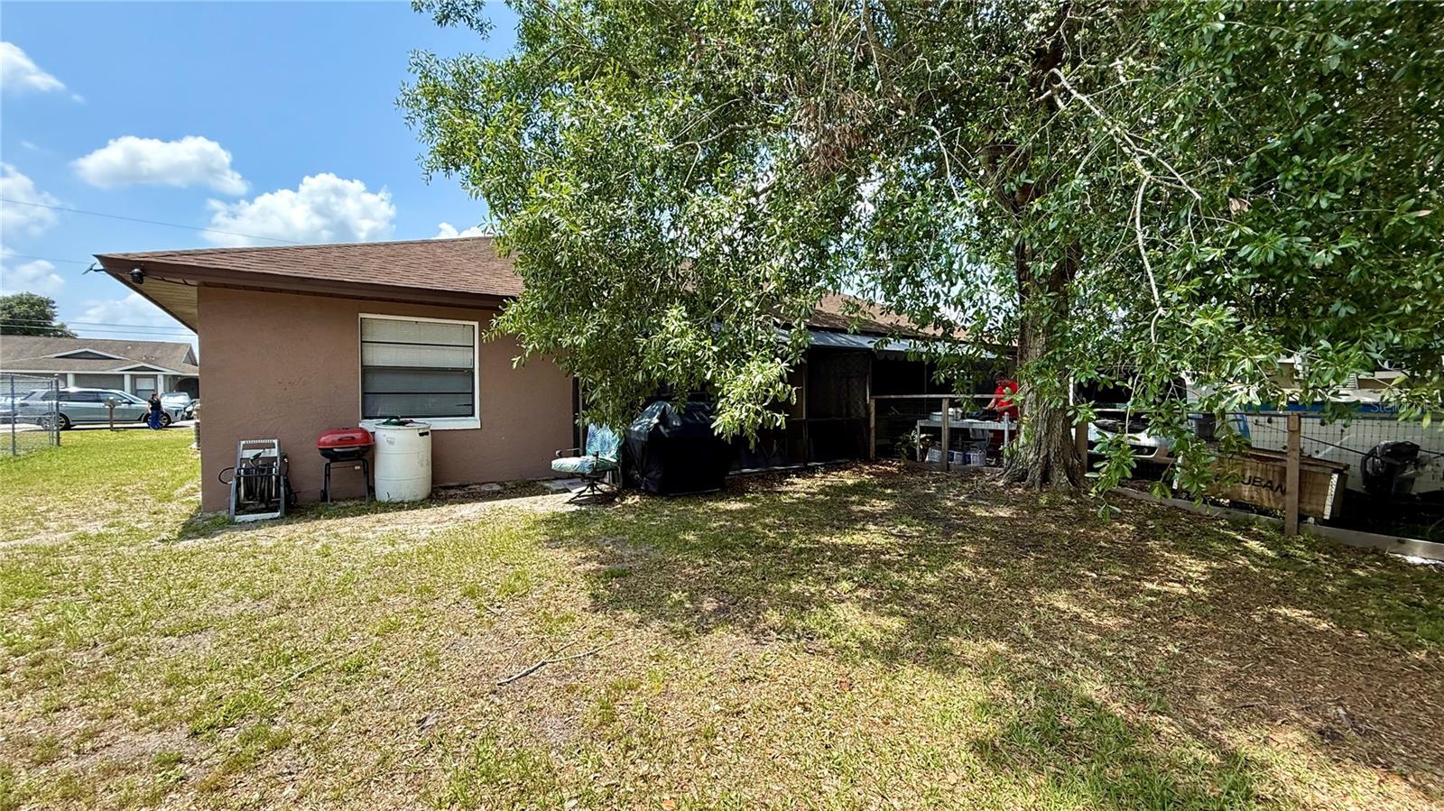 Image 17 of 18 For 686 Royalty Court