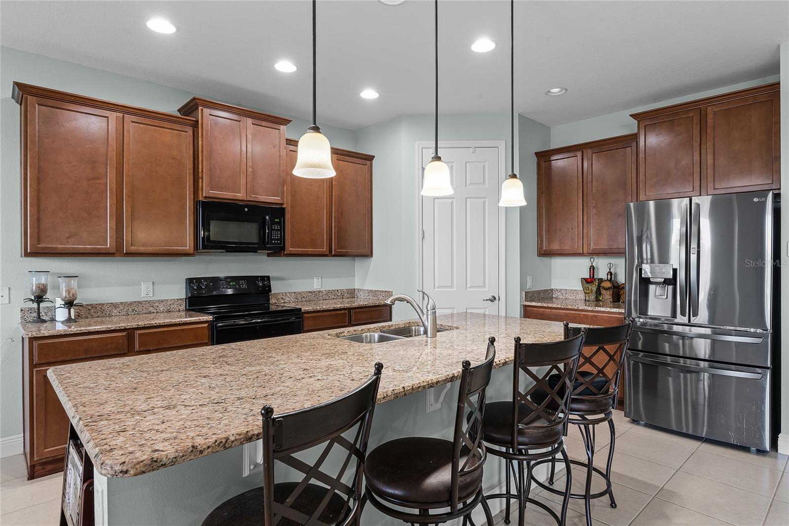 Image 13 of 70 For 3881 Shoreside Drive