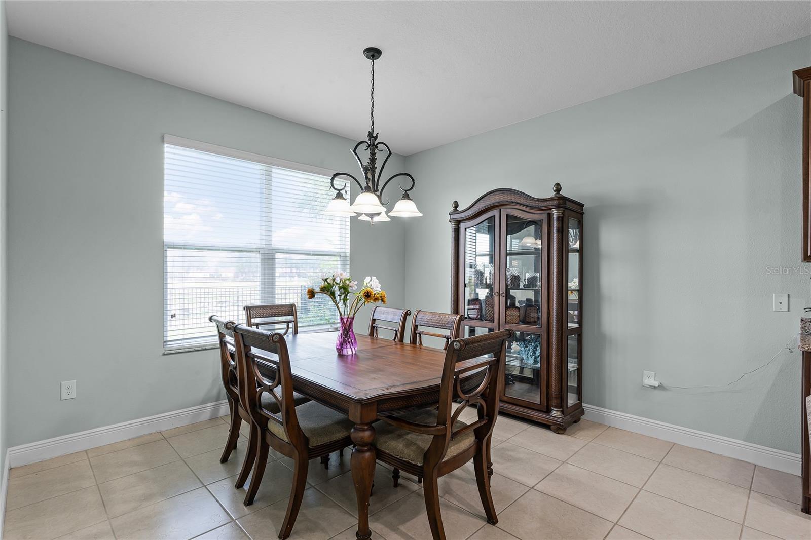 Image 15 of 70 For 3881 Shoreside Drive