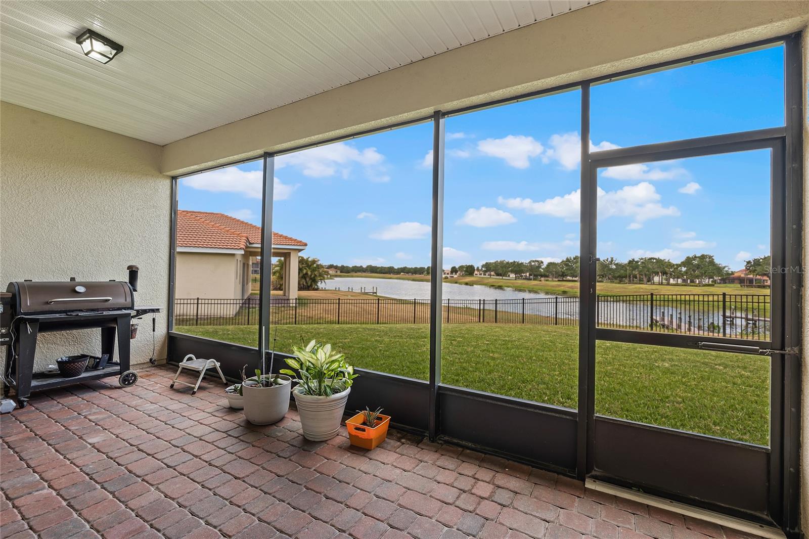 Image 30 of 70 For 3881 Shoreside Drive