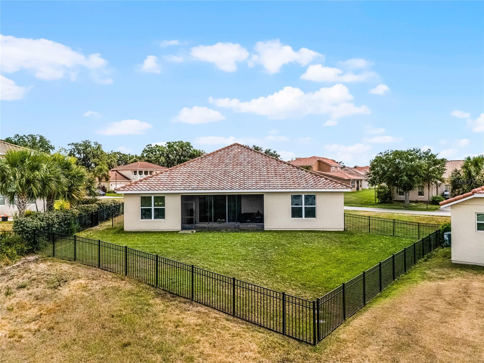 Image 33 of 70 For 3881 Shoreside Drive