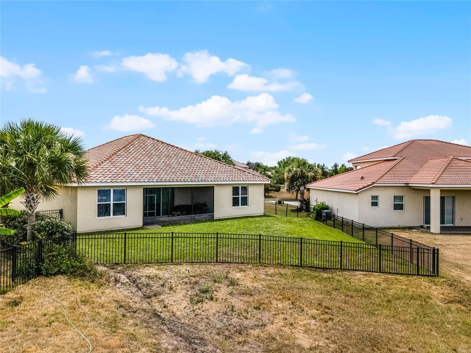 Image 34 of 70 For 3881 Shoreside Drive