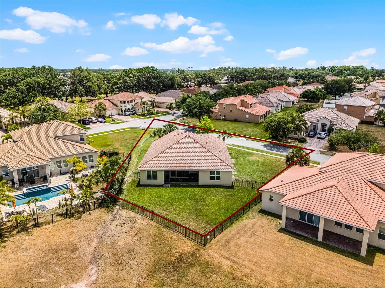 Image 36 of 70 For 3881 Shoreside Drive